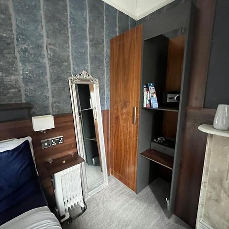 Upstairs Studio - Private Kitchenette And Small En-Suite Dublin Zewnętrze zdjęcie