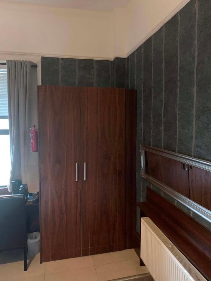 Upstairs Studio - Private Kitchenette And Small En-Suite Dublin Zewnętrze zdjęcie